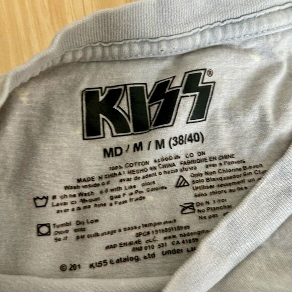 KISS Cartoon Graphic Light Gray Intentional White Splotches Band Tee Size M - Picture 3 of 5